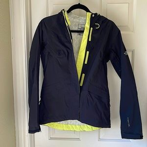 THE NORTH FACE HOODED BLACK/BRIGHT YELlOW 100% NYLON RAIN JACKET/SIZE S/P